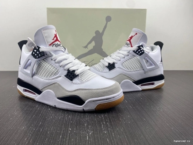 4 SB Jordan DR5415-100 x Nike Air 0902